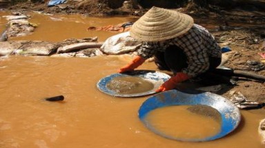  Tuyên Quang: Tái diễn nạn khai thác vàng trái phép trên sông Gâm