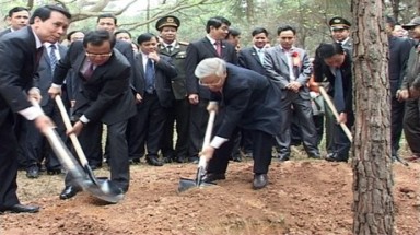  Tổng Bí thư Nguyễn Phú Trọng phát động “Tết trồng cây nhớ Bác”