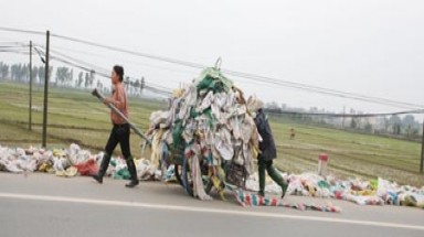  Những bàn tay biến rác thành tiền