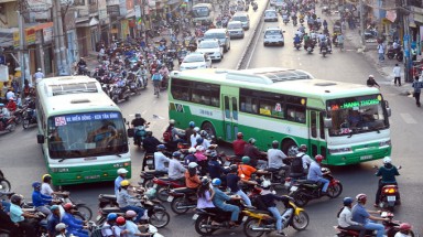  Có nên đầu tư tiếp vào xe buýt?