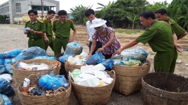  Cuộc chiến chống rác thải nông nghiệp nguy hại ở An Giang còn rất khó khăn