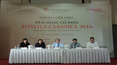   Ca sĩ Tùng Dương tham gia Đêm nhạc cổ điển Toyota 2016