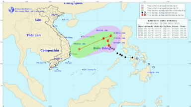   Bão số 9 cách quần đảo Trường Sa 460km